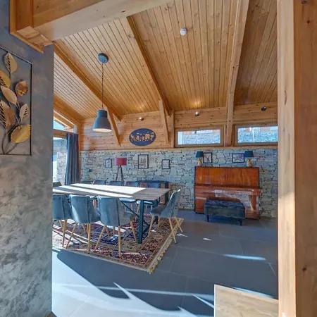 Mountain Hawk Park * Bansko