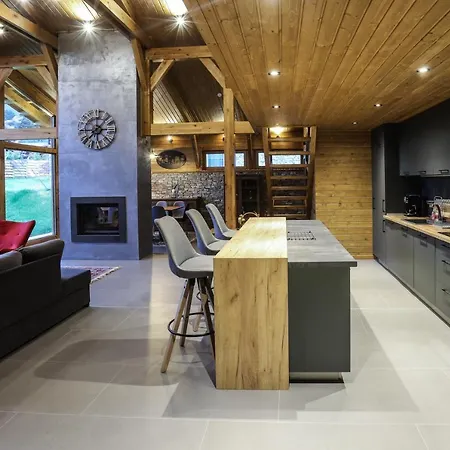 Mountain Hawk Park * Bansko