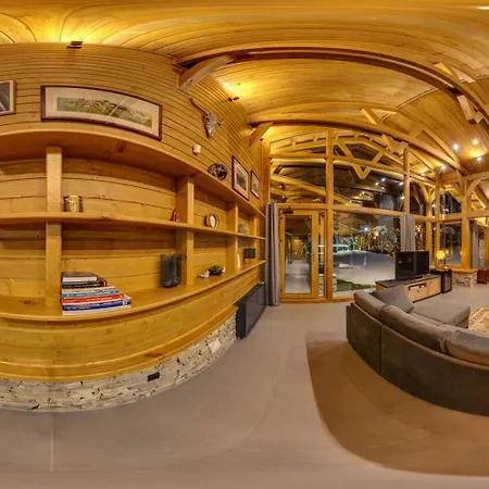 Mountain Hawk Park Луксозна вила Банско