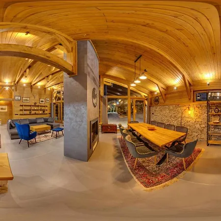 Mountain Hawk Park Bansko