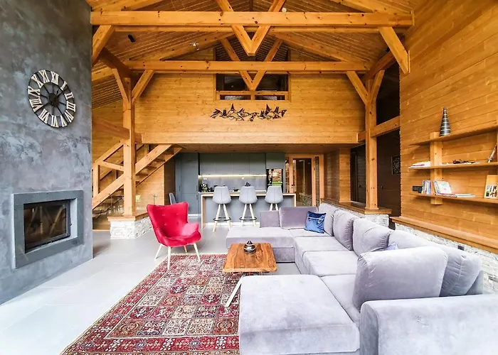 Mountain Hawk Park Willa *