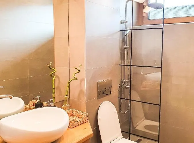 Mountain Hawk Park Willa *