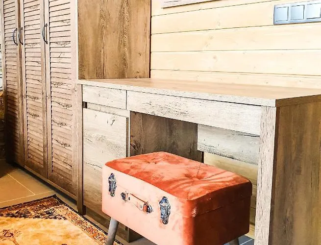 Willa Mountain Hawk Park *