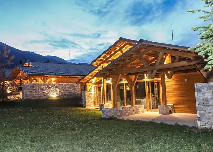 Mountain Hawk Park Willa *