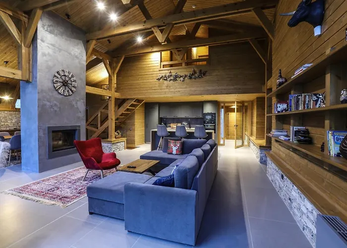 Willa Mountain Hawk Park