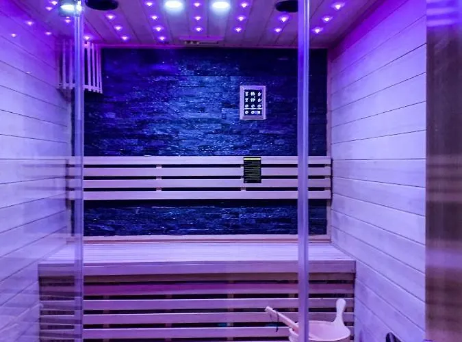 Willa Mountain Hawk Park