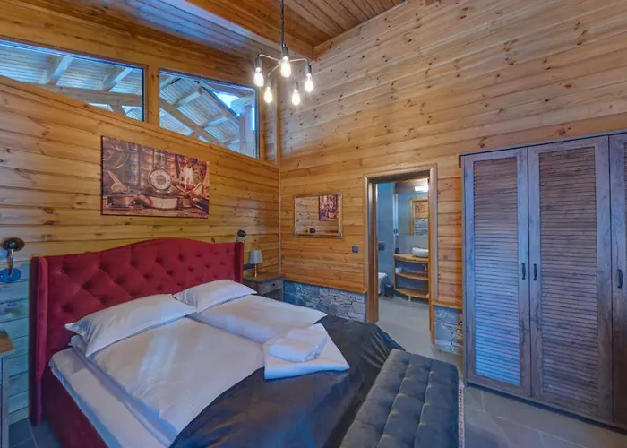 Mountain Hawk Park *