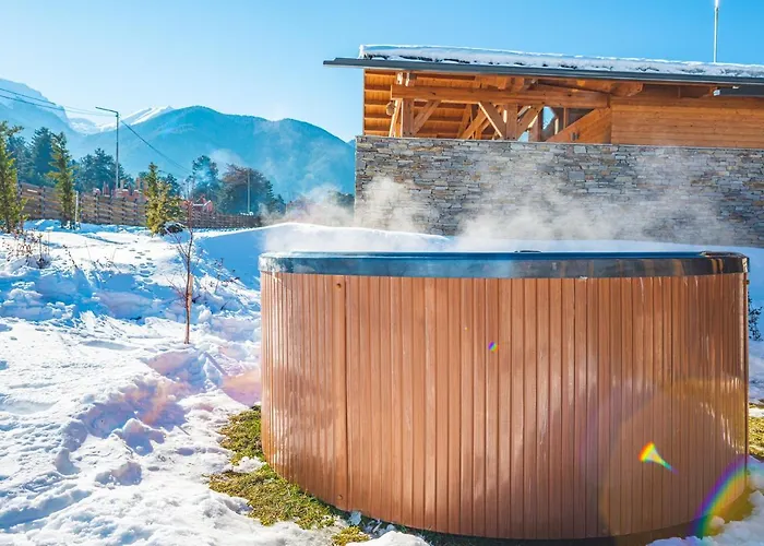 Villa Mountain Hawk Park