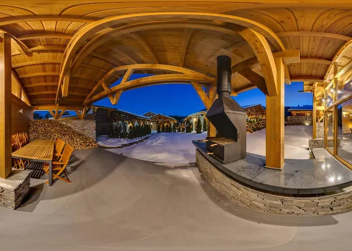 Mountain Hawk Park Willa