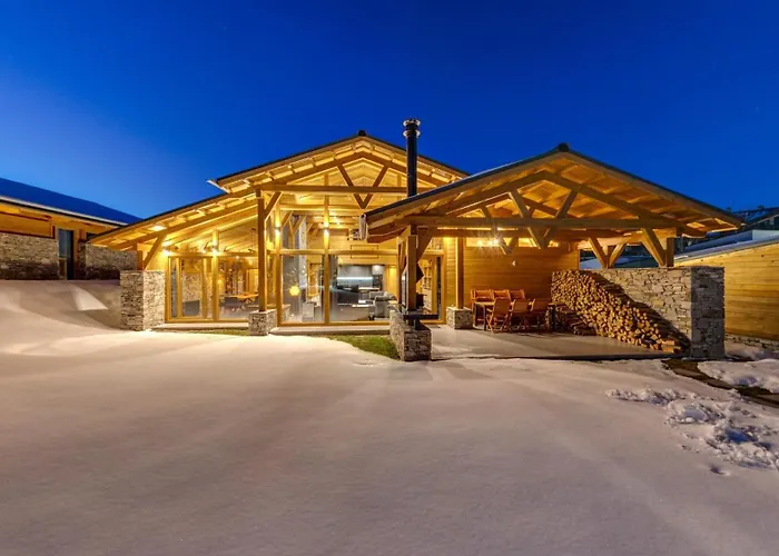 Mountain Hawk Park Bansko