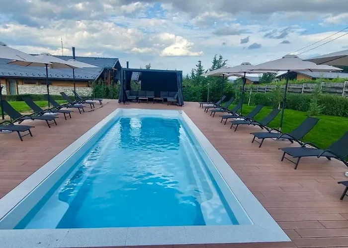 Willa Mountain Hawk Park